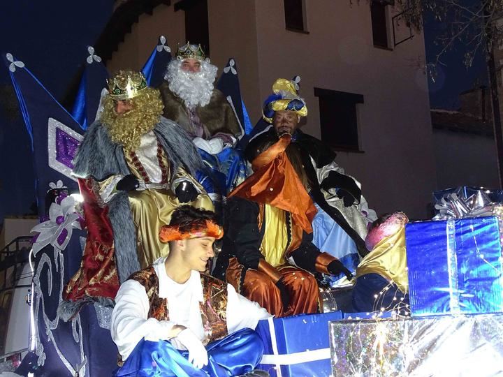 La fiesta de los Reyes Magos pone fin al programa de Navidad en Almonacid