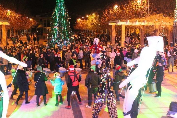 Los Reyes Magos llegaron a Cabanillas con una vistosa Cabalgata