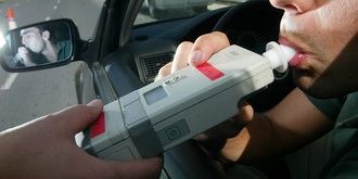 Tres accidentes terminan con tres detenidos por conducir bajo los efectos del alcohol en Guadalajara