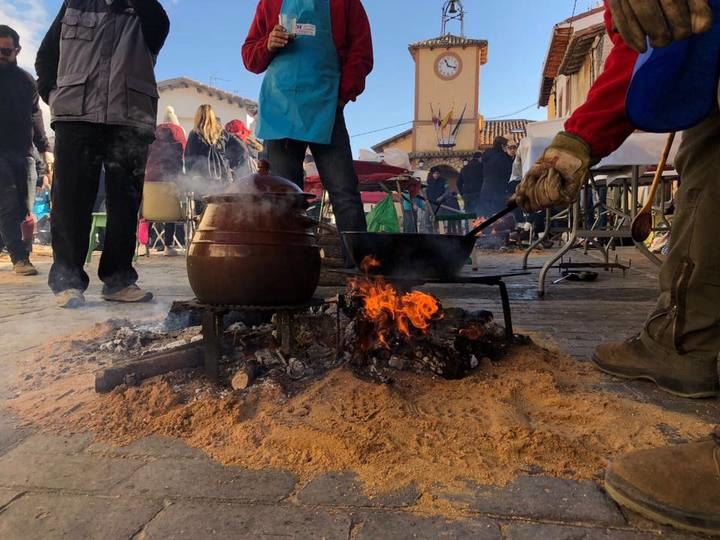 Concurso de Comida de Puchero en Arbancón y Fiesta de Las Candelas
