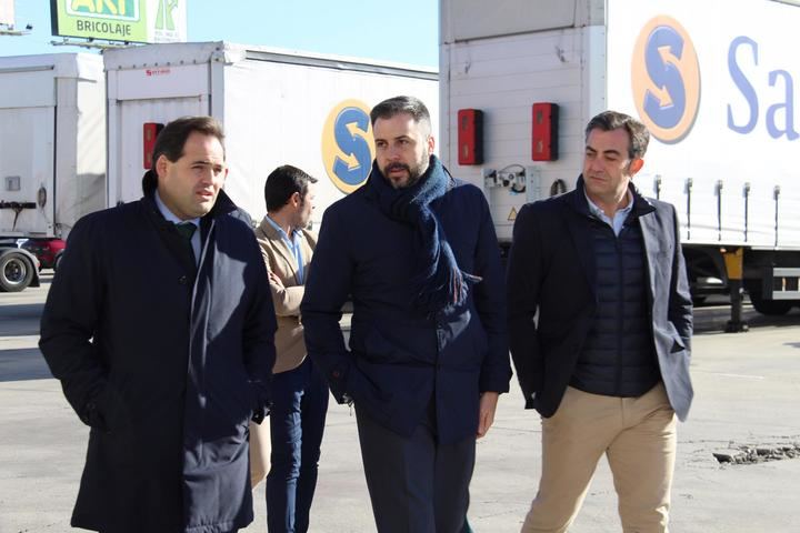 Paco Núñez se compromete en Cabanillas a bajar impuestos y desarrollar polígonos industriales para el desarrollo y el empleo de la región