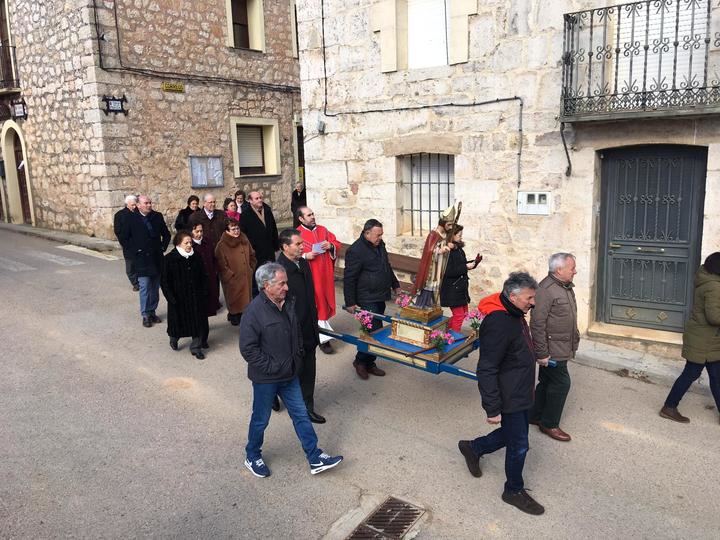San Blas se sobrepuso al frío para celebrar la fiesta patronal de Cabanillas del Campo