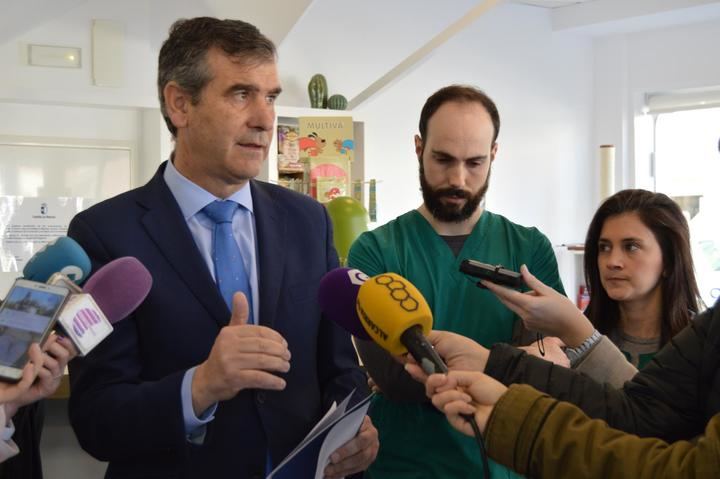 Román: “Los pacientes y profesionales del Hospital siguen sufriendo a diario la ineficaz gestión de Page”