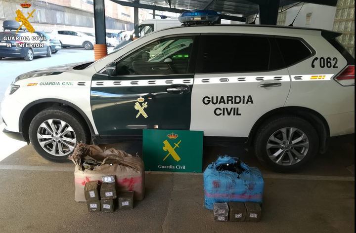 La Guardia Civil ha localizado 67 kilos de hachís abandonados en la autovía A-4