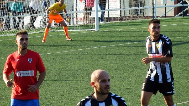 El Hogar Alcarreño se enfrenta al Torpedo 66 este domingo a las 12.30 en la Fuente de la Niña