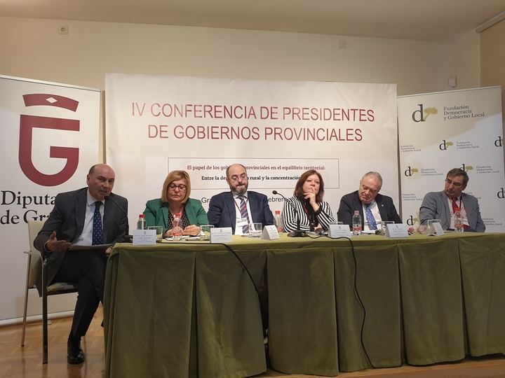 Latre apuesta por las diputaciones para generar “oportunidades de desarrollo en el medio rural