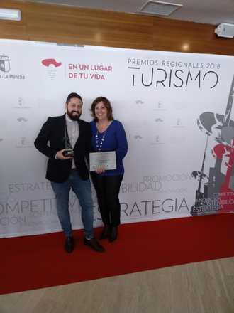 El alcalde de Brihuega recoge el premio al Mejor Destino Tur&#237;stico de Castilla La Mancha
