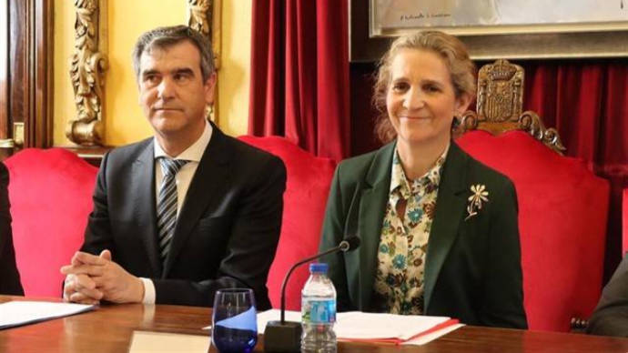La infanta Elena resalta junto a Antonio Román en Guadalajara el papel integrador del Programa Social de Empleo de Mapfre