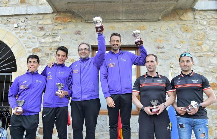 Walter Bouzan y Sergio Cabielles se imponen con autoridad en el II Descenso del Bajo Asón