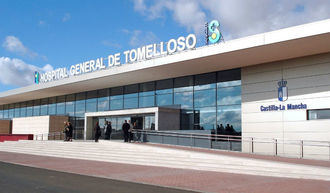 Dos médicos, una enfermera y una auxiliar agredidos en el Hospital de Tomelloso