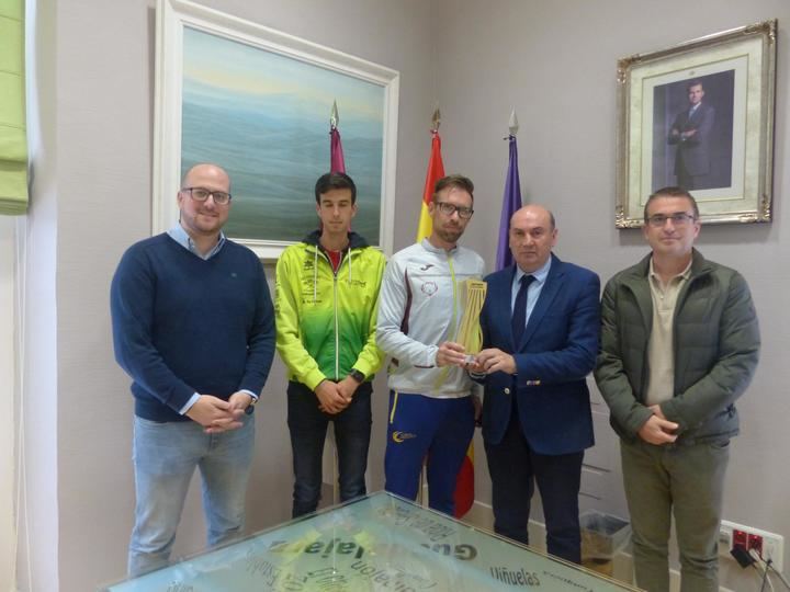 Latre felicita al Club de Atletismo Unión Guadalajara proclamado Campeón de España de Media Maratón