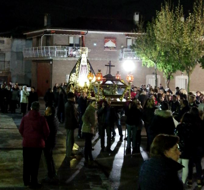 Fe, devoción y recogimiento durante la celebración de la Semana Santa en Yebra