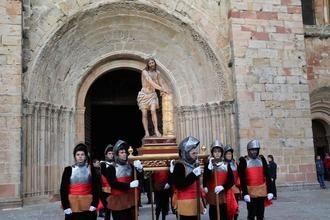 La procesión de Lunes Santo de Sigüenza resuena en las travesañas