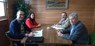 Antonio de Miguel traslada a los responsables de APAG una amplia batería de medidas que VOX