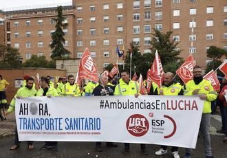 Los trabajadores de las ambulancias en Castilla la Mancha piden m&#225;s fondos a la Junta para la firma de un nuevo Convenio Colectivo