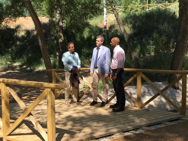 Román recuperará dos tramos más de la ribera del río Henares e instalará una pasarela entre La Chopera y Avenida Pedro Sanz Vázquez