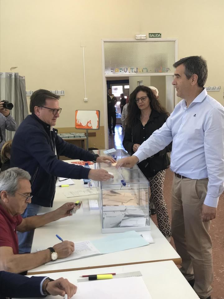 Román anima a los guadalajareños a que acudan a votar para que haya una participación elevada