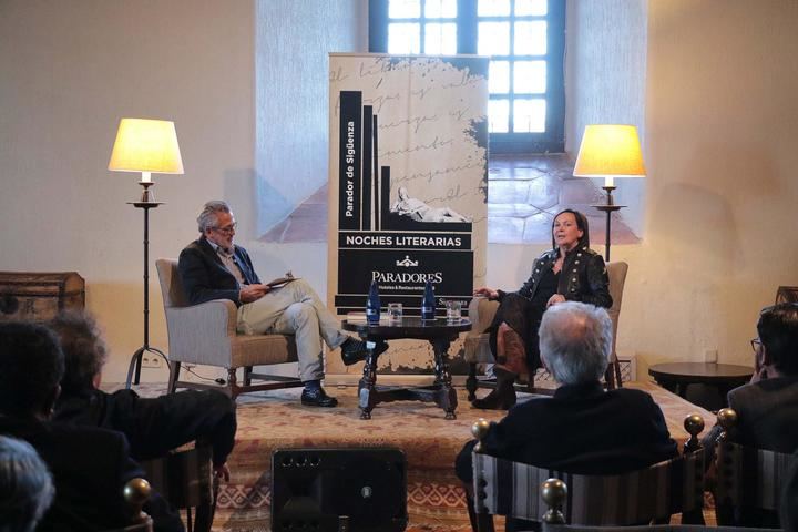 Clara Sánchez: 'Sigüenza podría ser el escenario de una próxima novela mía, de misterio'