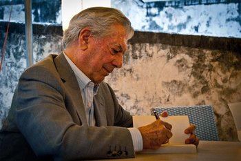Alfaguara publicará el 8 de octubre "Tiempos recios", la nueve novela de Mario Vargas Llosa 