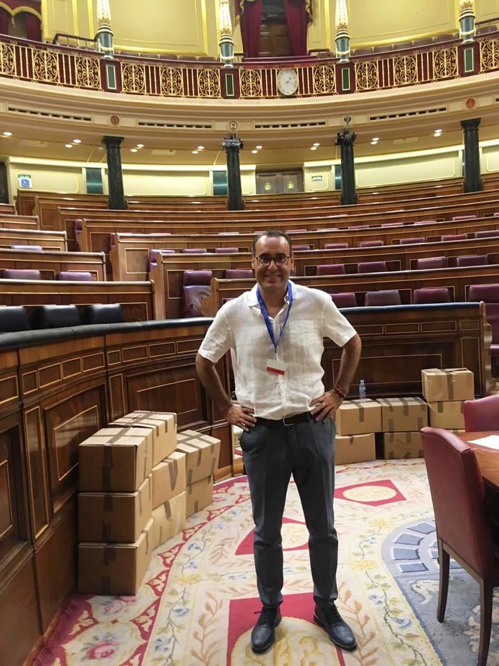 Antonio de Miguel traslada en el Congreso de los Diputados “la necesidad de elaborar un plan para frenar la pérdida de la biodiversidad en España”