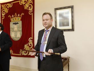 Novedosa iniciativa de la alcaldía de Albacete : Los cargos políticos "no participarán directamente en la adjudicación de los Contratos públicos"