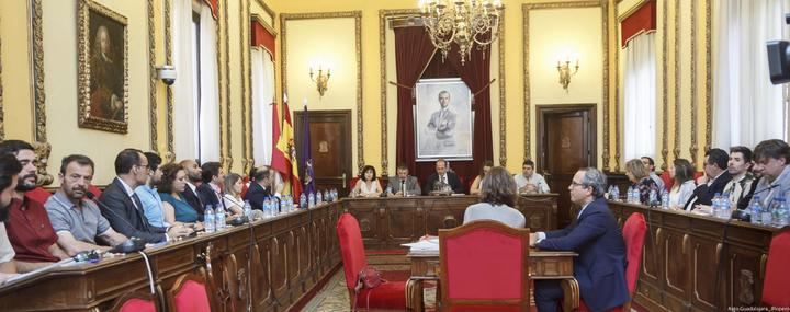 Repartidos los ‘jornalillos’ en el Ayuntamiento de Guadalajara para toda la legislatura