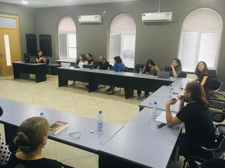 Las historiadoras de Guadalajara Laura Lara y María Lara, profesoras en la Georgian-American University