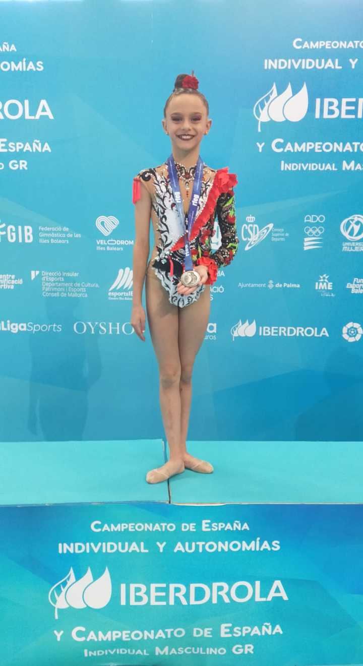 Aimara Fajardo, subcampeona de España con su ejercicio de manos libres