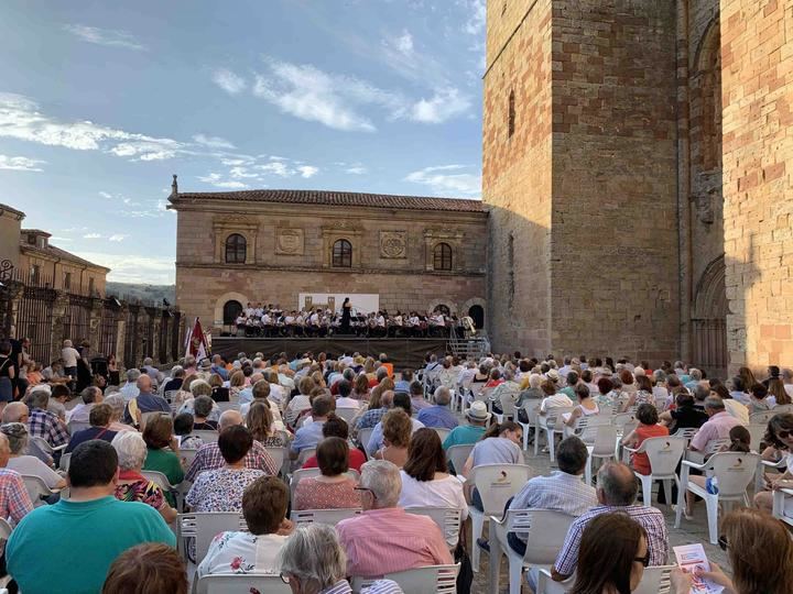 Sigüenza ha acogido el XI Encuentro Provincial de Bandas de Música de Guadalajara