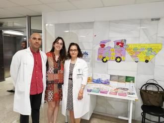 Mesa informativa de AEAL en el Hospital de Guadalajara