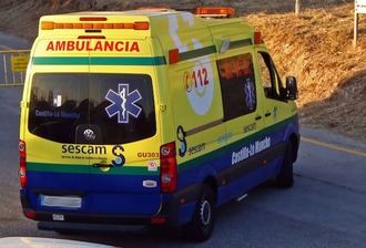 Dos hombres y una mujer heridos en un accidente en Molina de Aragón