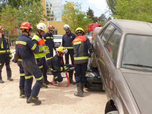 Los bomberos siguen trabajando en la extinción de los incendios de Carrascosa, Malagón, Alcohujate y Elche