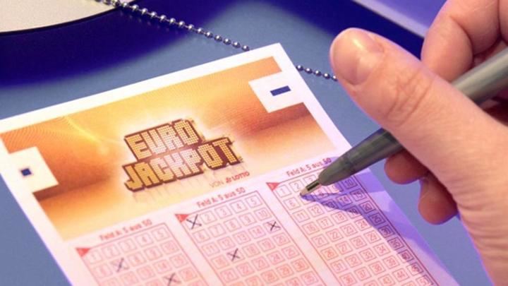 Un vecino de Cabanillas del Campo gana 387.121 euros con el Eurojackpot de la ONCE