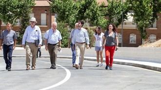 Trillo inaugura la nueva vía alternativa de evacuación de emergencia en la prolongación de la calle El Hoyo
