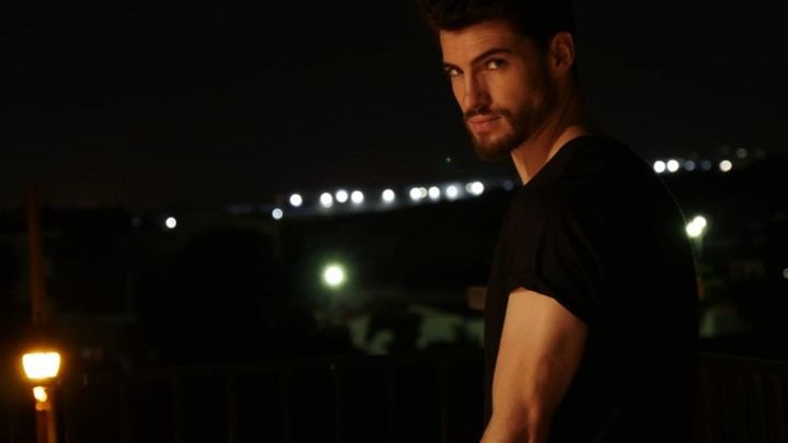 Vídeos de fiestas para conformar un documental: 