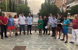 NNGG Guadalajara rinde homenaje a Miguel Ángel Blanco frente al monolito de las Víctimas del Terrorismo