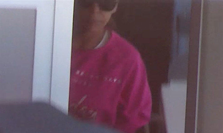 ¡HOLA! Isabel Pantoja llega a España rodeada de misterio