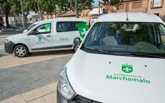 Marchamalo adquiere tres nuevas furgonetas con motor híbrido para la Brigada Municipal