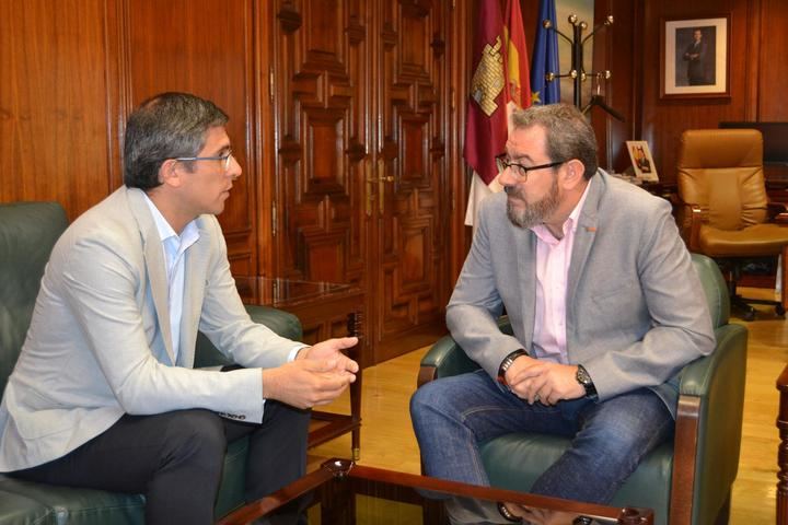 El subdelegado del Gobierno se reúne con el delegado de la Junta para abordar asuntos de interés común para Guadalajara