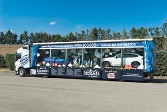 La Gorda, el camión de regalos más grande de Europa, visita el Área 103 y a beneficio de Nipace