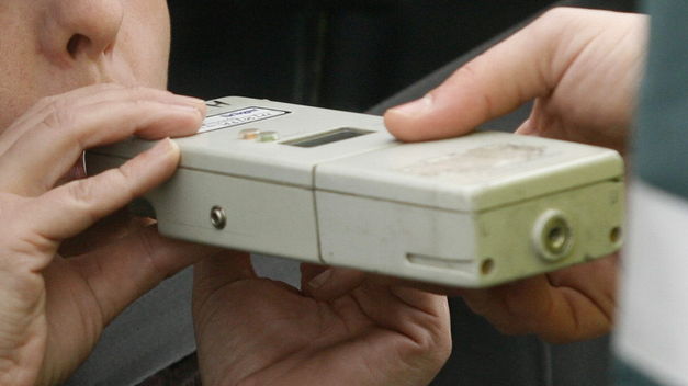 Denuncian recortes en los kits de la Guardia Civil de pruebas de Drogas y Alcohol