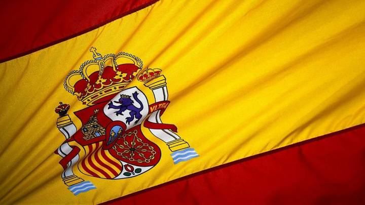 Roban una bandera de España de 12 metros cuadratos de un Ayuntamiento de Ciudad Real