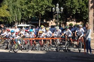 Participaci&#243;n r&#233;cord en el D&#237;a de la Bicicleta de Sig&#252;enza, con cuatrocientos ciclistas