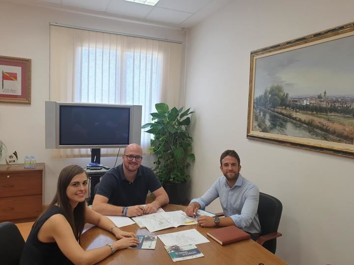 Los Ayuntamientos de Alovera y Yunquera de Henares reciben la visita de los técnicos de ‘Guadalajara Empresarial’