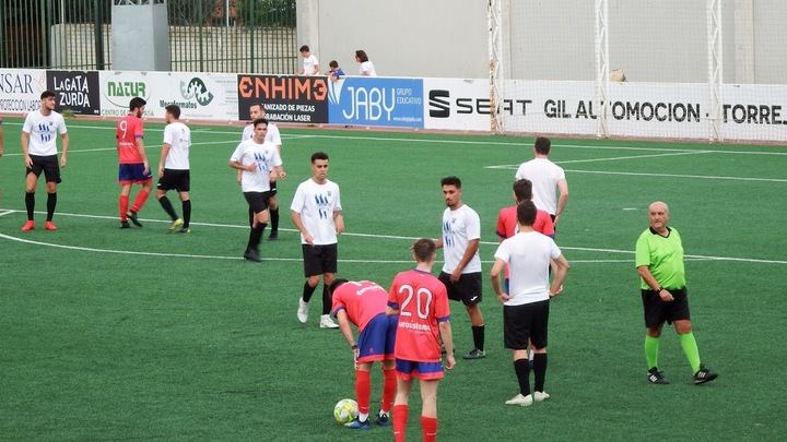 El Hogar Alcarreño, 4-0, compitió mientras le duraron las fuerazas