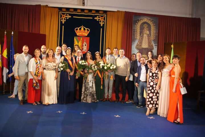 Arrancan las fiestas de Yunquera con el pregón a cargo del Grupo Menos Juvenil de Teatro