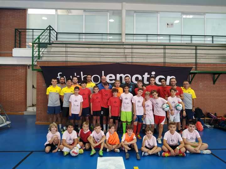 Paco Sedano visita Yunquera de Henares durante la celebración de su Campus