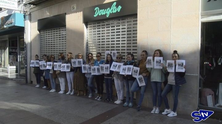 Gran seguimiento de la huelga en las perfumerías Douglas