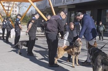 Azuqueca acoge las II Jornadas Nacionales de Guías Caninos de Seguridad