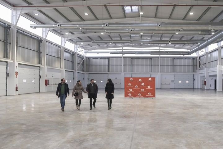 Azuqueca inaugura La Caja, un espacio versátil de 1.300 metros cuadrados para actividades comunitarias